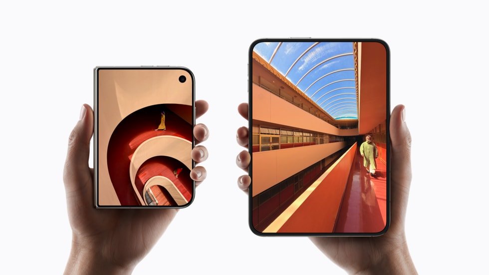iPhone Duo industrial design folded and unfolded showing 5.4-inch outer and 7.6-inch inner display